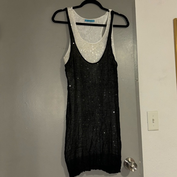 Alice + Olivia Dresses & Skirts - Alice+Olivia dress